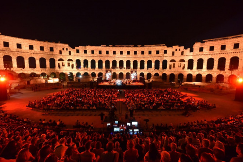 HAUSER & FRIENDS HALA SHOW @ PULA ARENA 2018